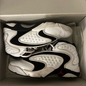 Women’s Air Jordan sneaker - size 9